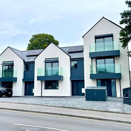 Stunning Brand New House - Sleeps 6 - Free Parking - Great Location - Fast Wifi - Smart Tv - Close To Poole & Bournemouth & Sandbanks Exterior foto